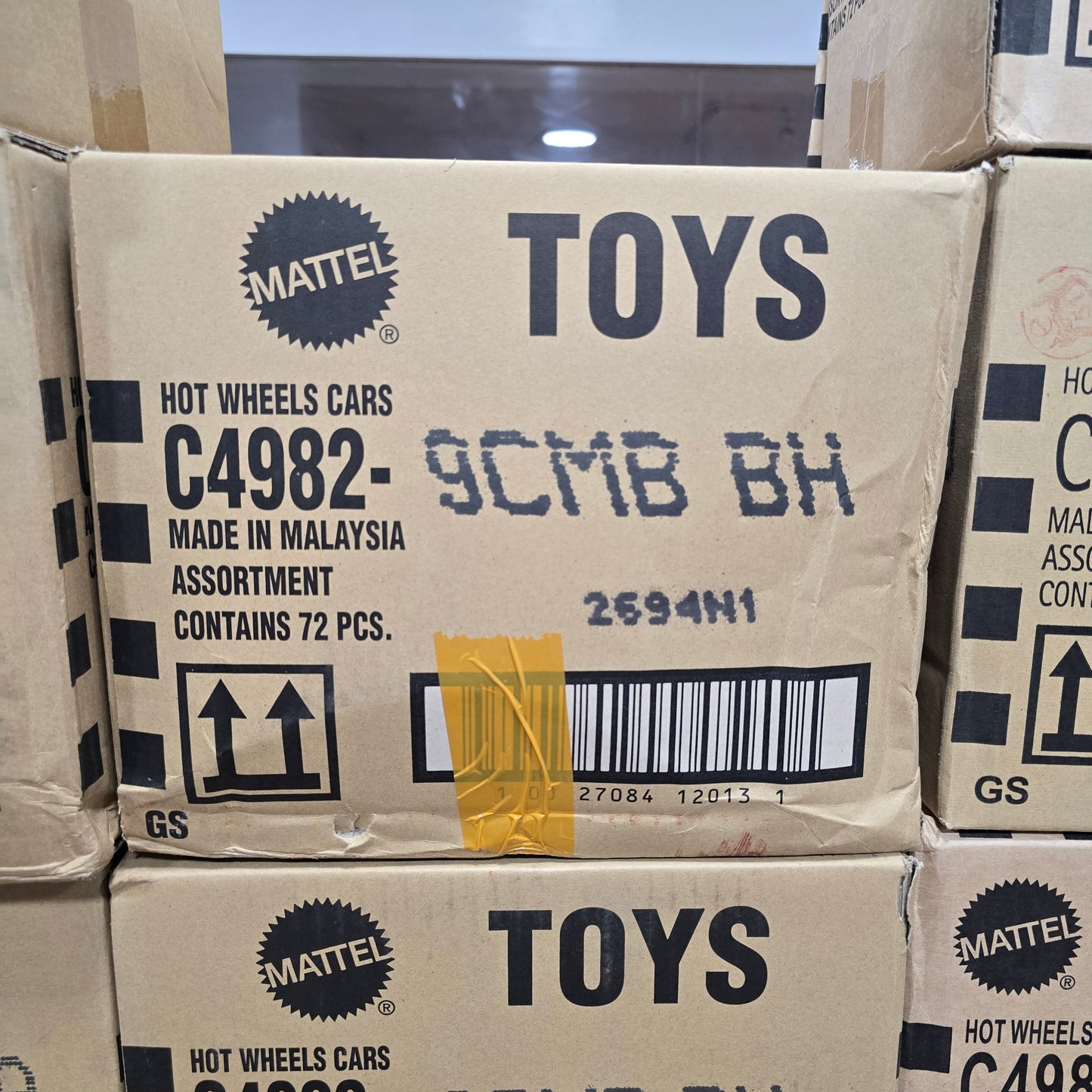 Hot Wheels Box (72pcs inside)