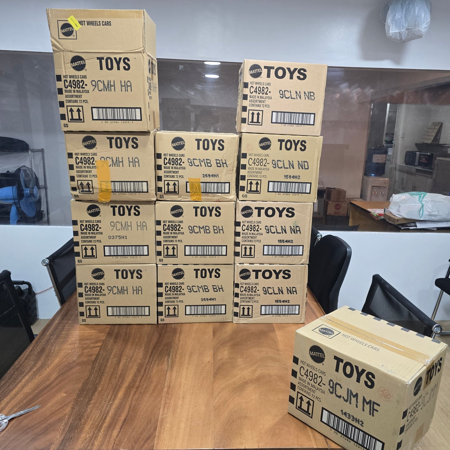 Hot Wheels Box (72pcs inside)