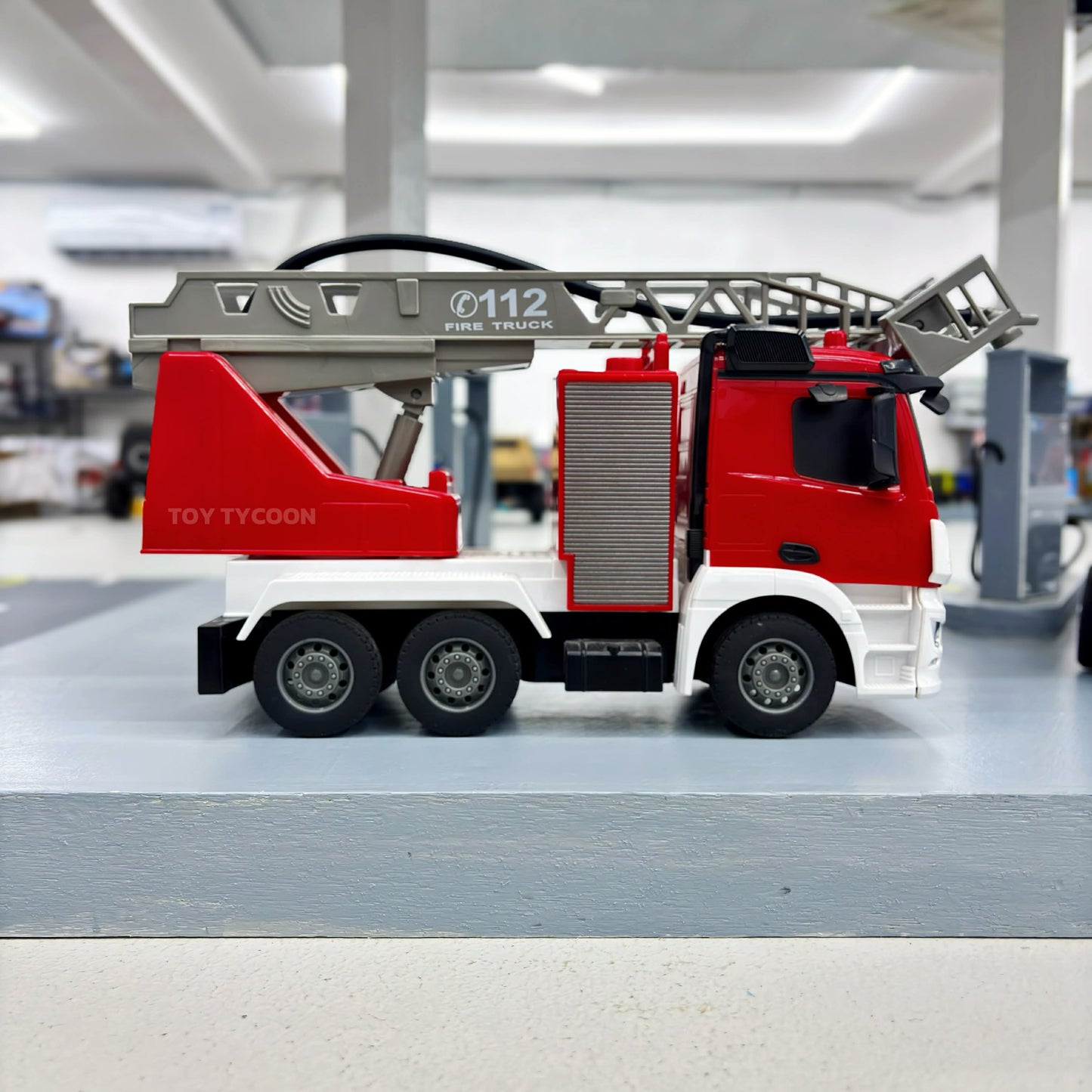 Double E 1:26 Benz Antos RC Fire Truck