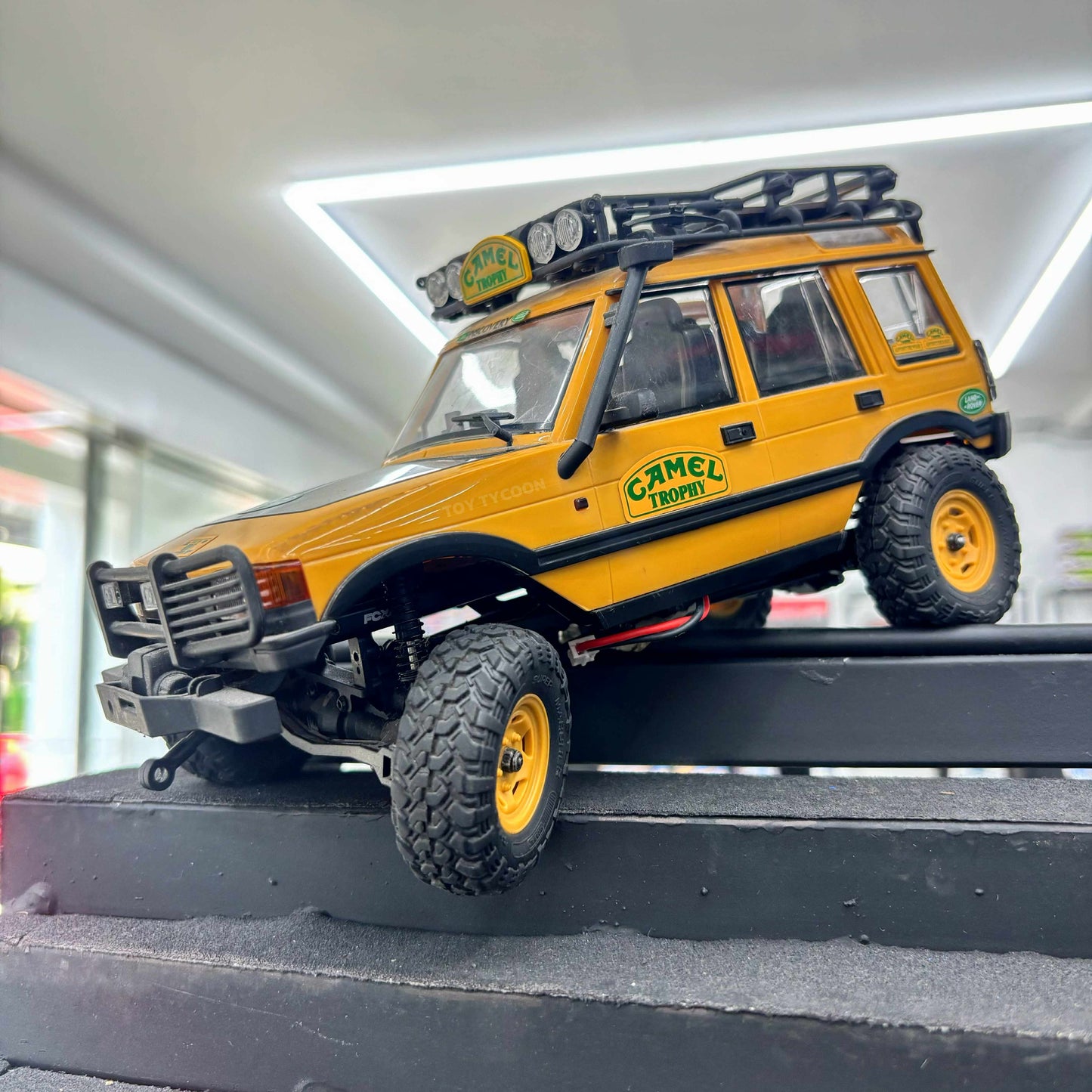 FMS FCX24 Land Rover