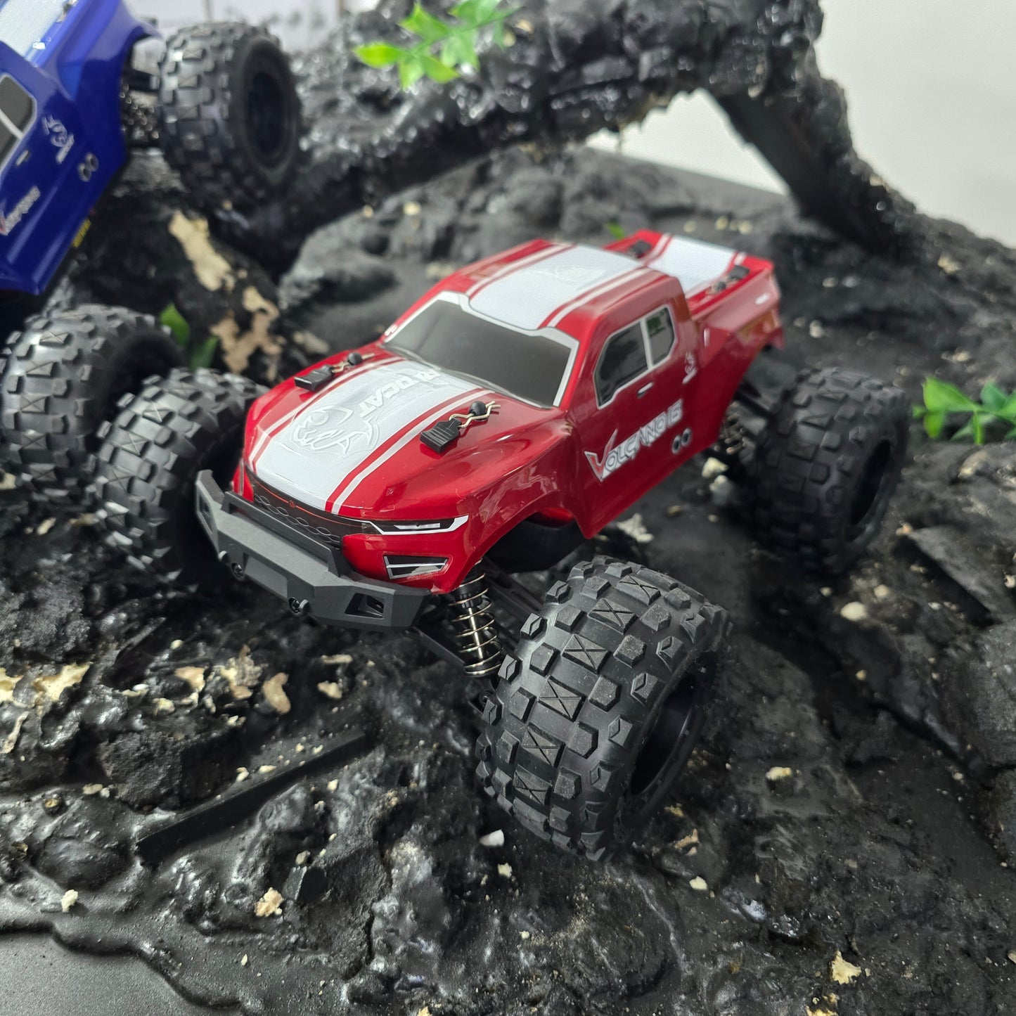 REDCAT Volcano 1:16 4WD Basher