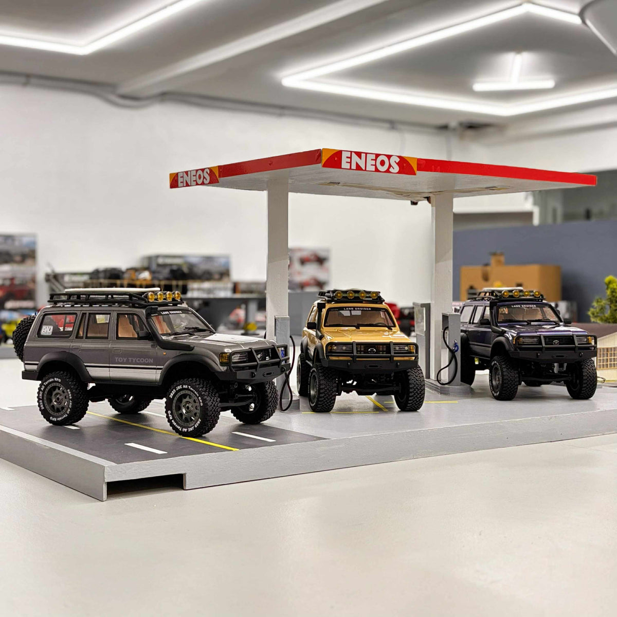 1:12 LC80 Land Cruiser