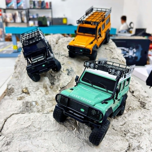 1:18 Land Rover Defender D90