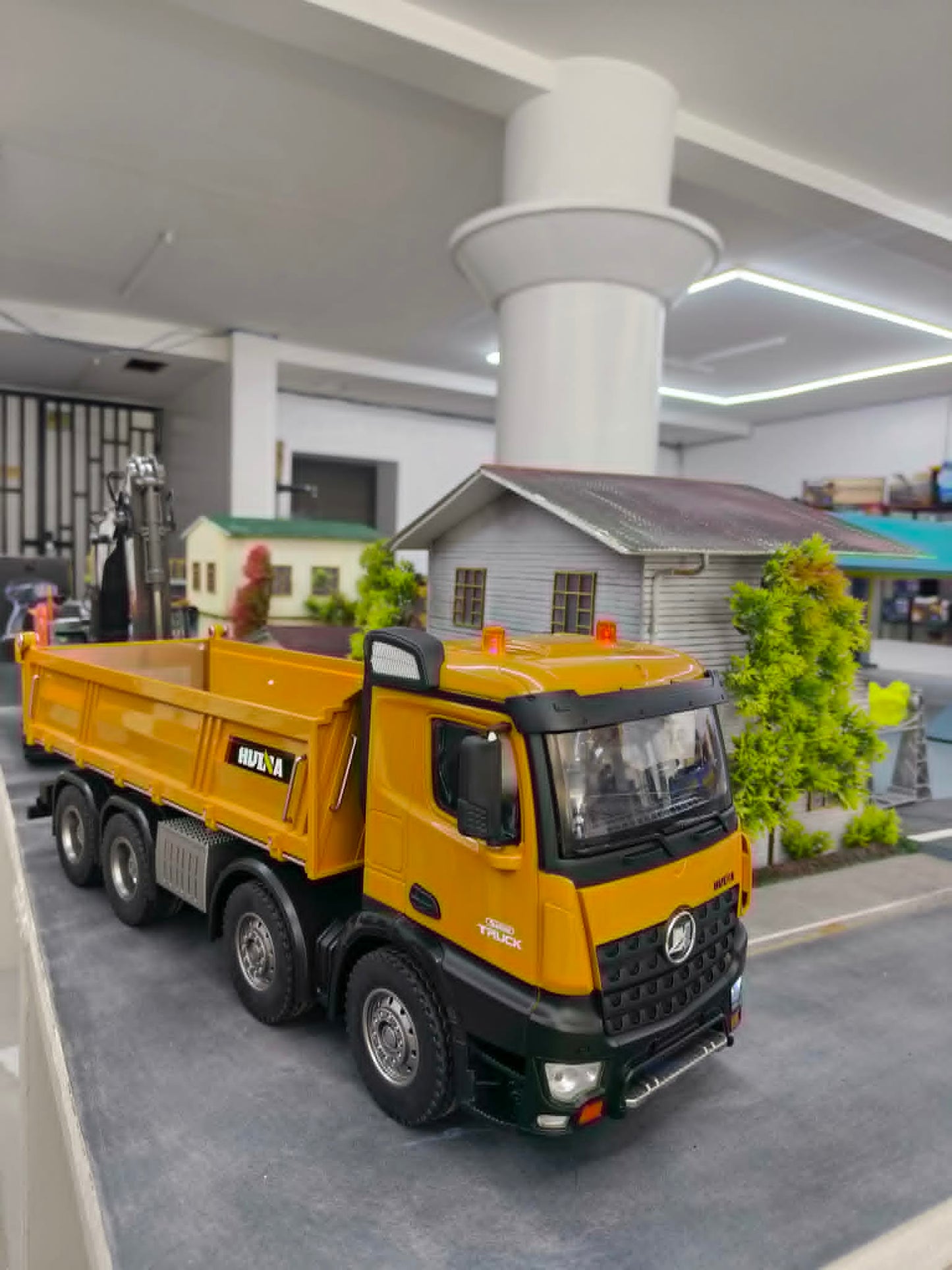 1:14 HuiNa RC Dump Truck