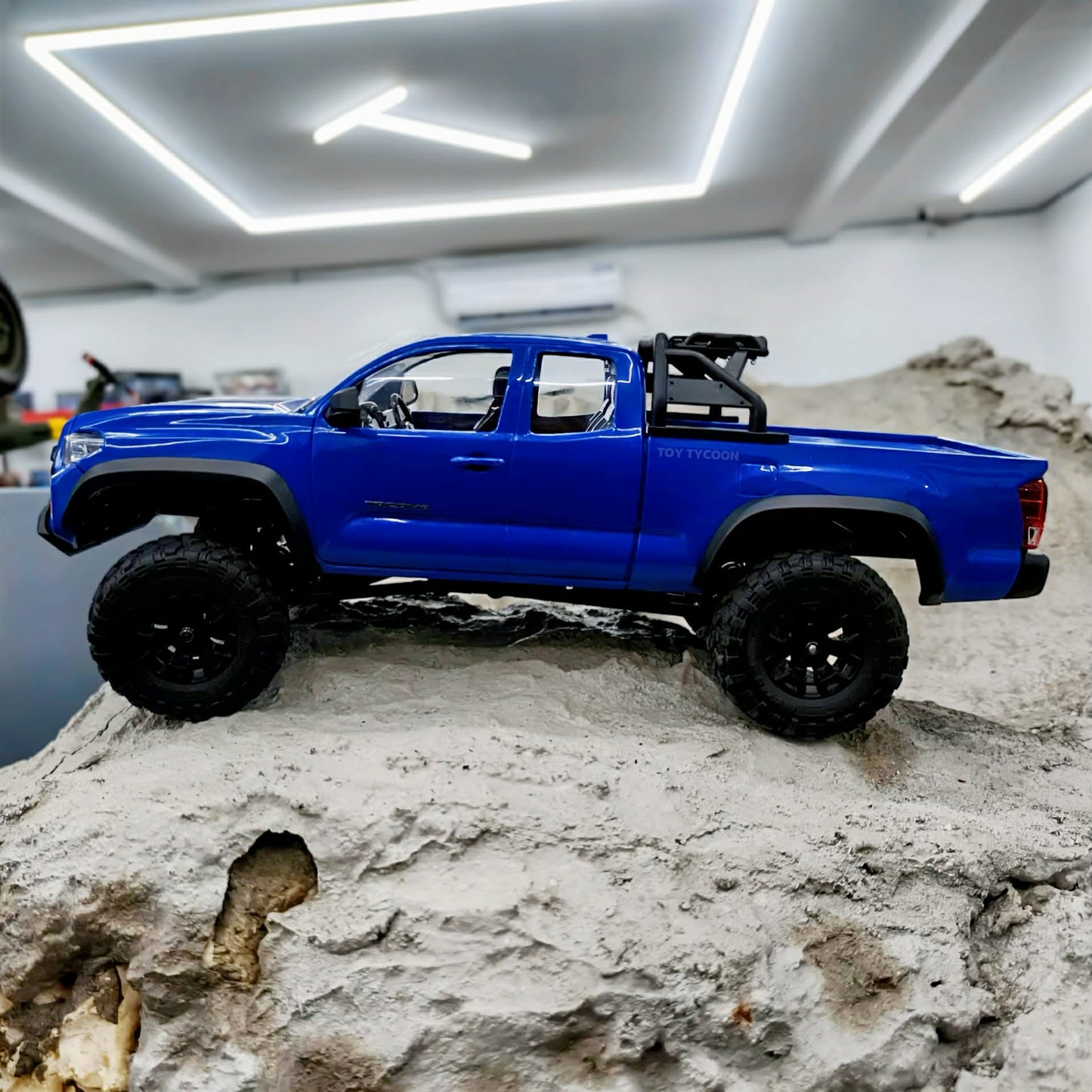 1:24 Tacoma