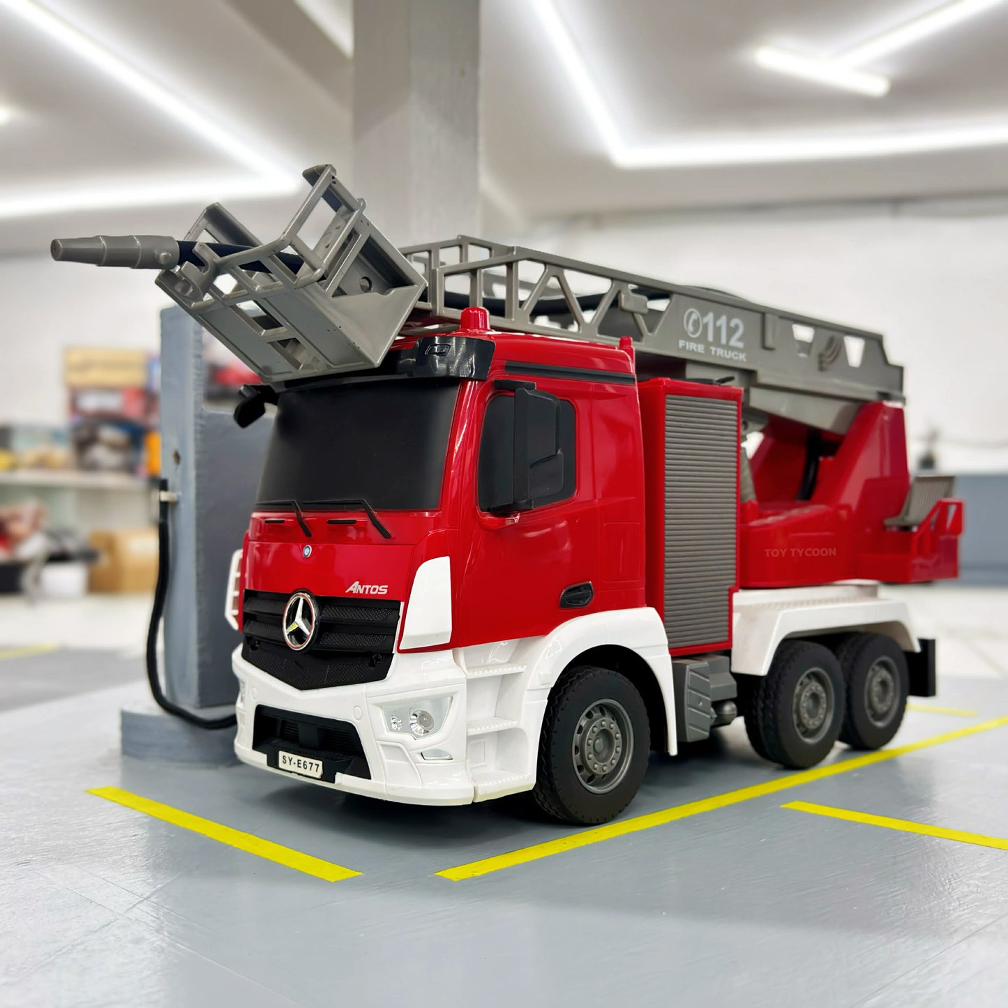 Double E 1:26 Benz Antos RC Fire Truck