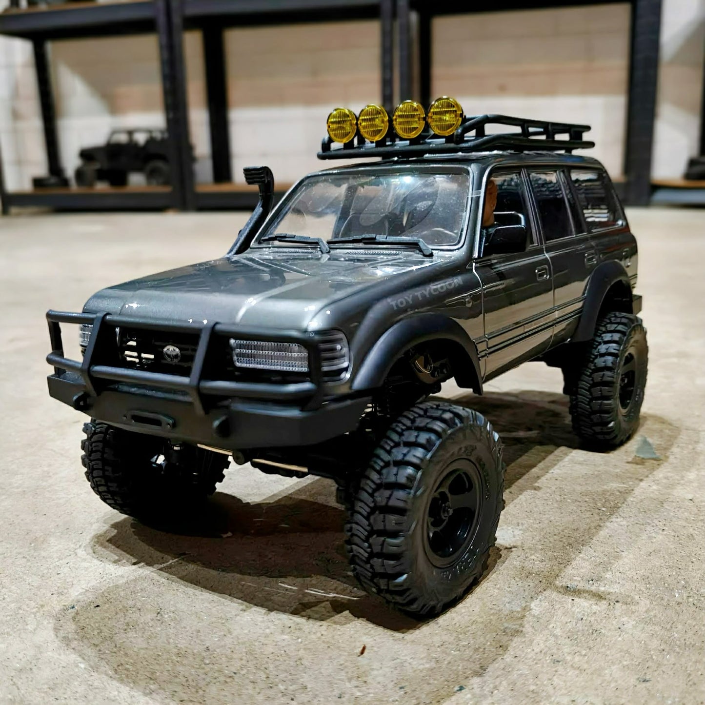 1:18 FMS Toyota LC80 Land Cruiser Crawler