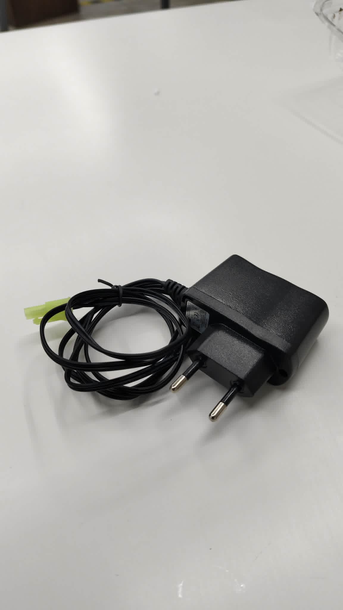 Nickel Metal Hydride NiMH Charger 7.2W