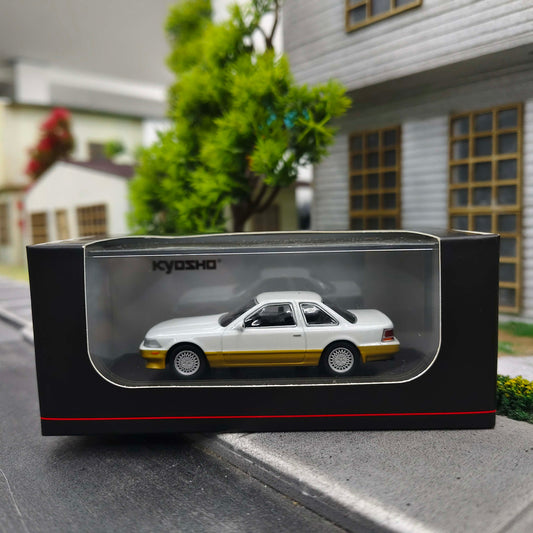 KYOSHO 1:64 Diecast Toyota Soarer
