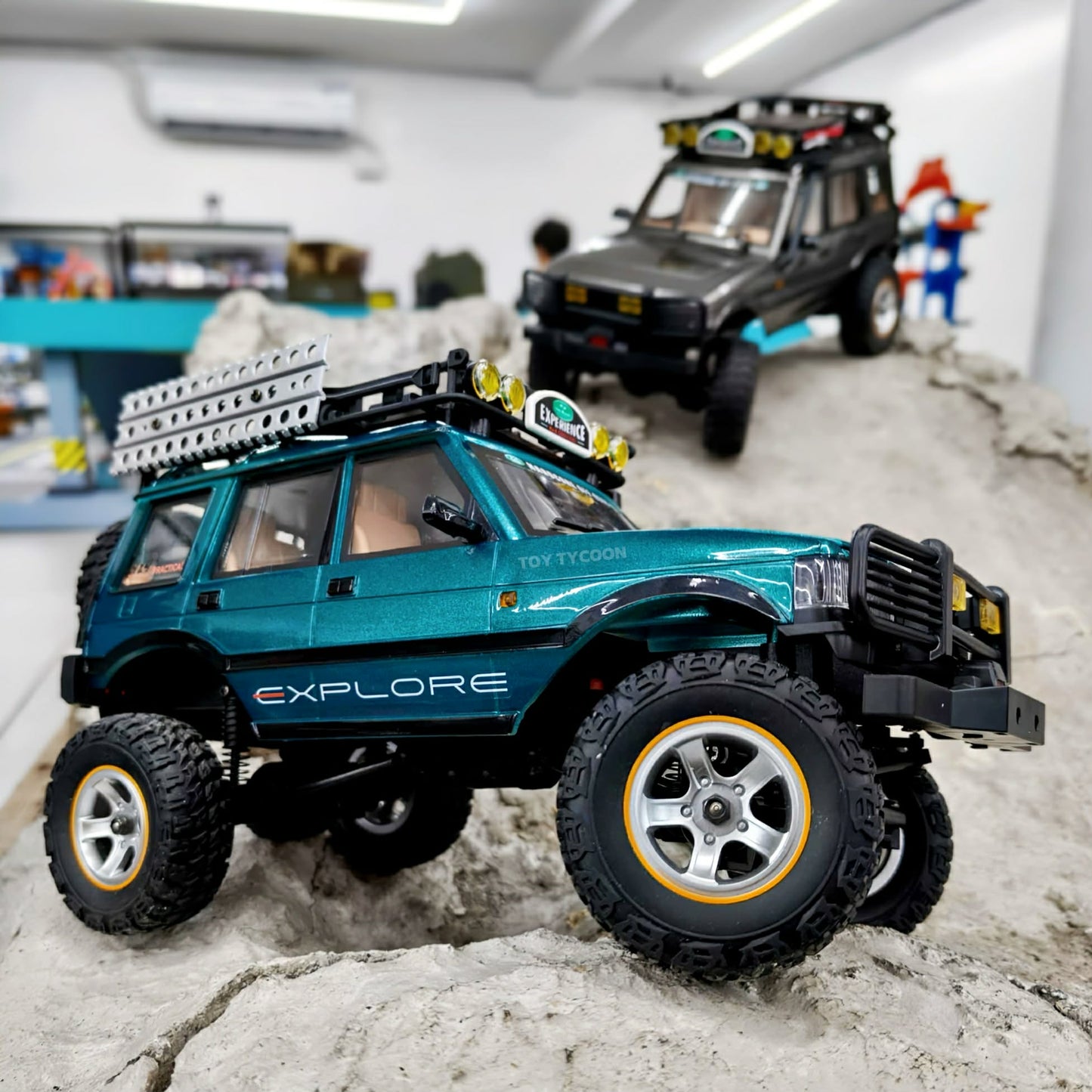 Off-road Discovery 1:18