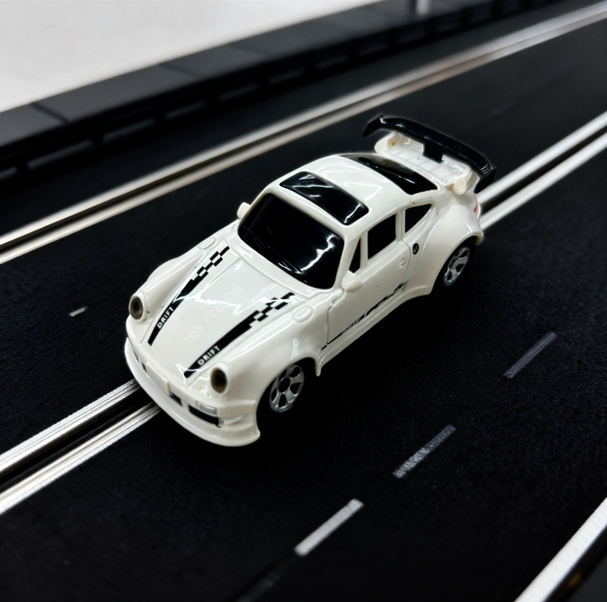 Desktop Mini 4WD 1:64 Racer / Drifter RC