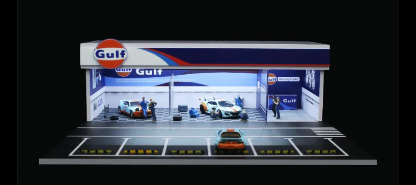 1:64 Gulf Oil Workshop w/ LED Lighting