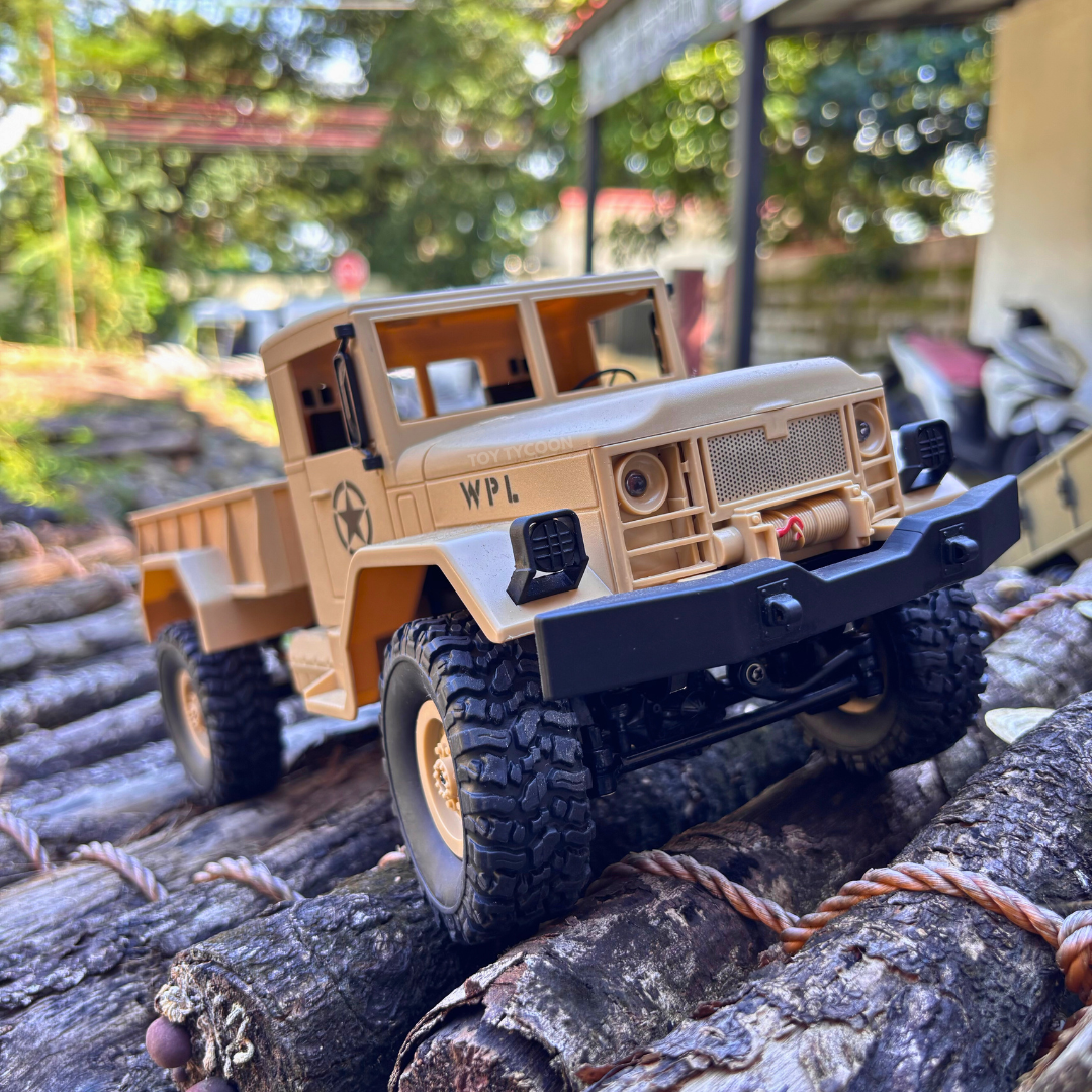 1:16 All-Terrain Military Truck Crawler
