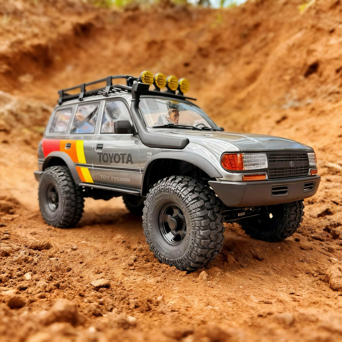 1:10  FCX10 LC80 Crawler