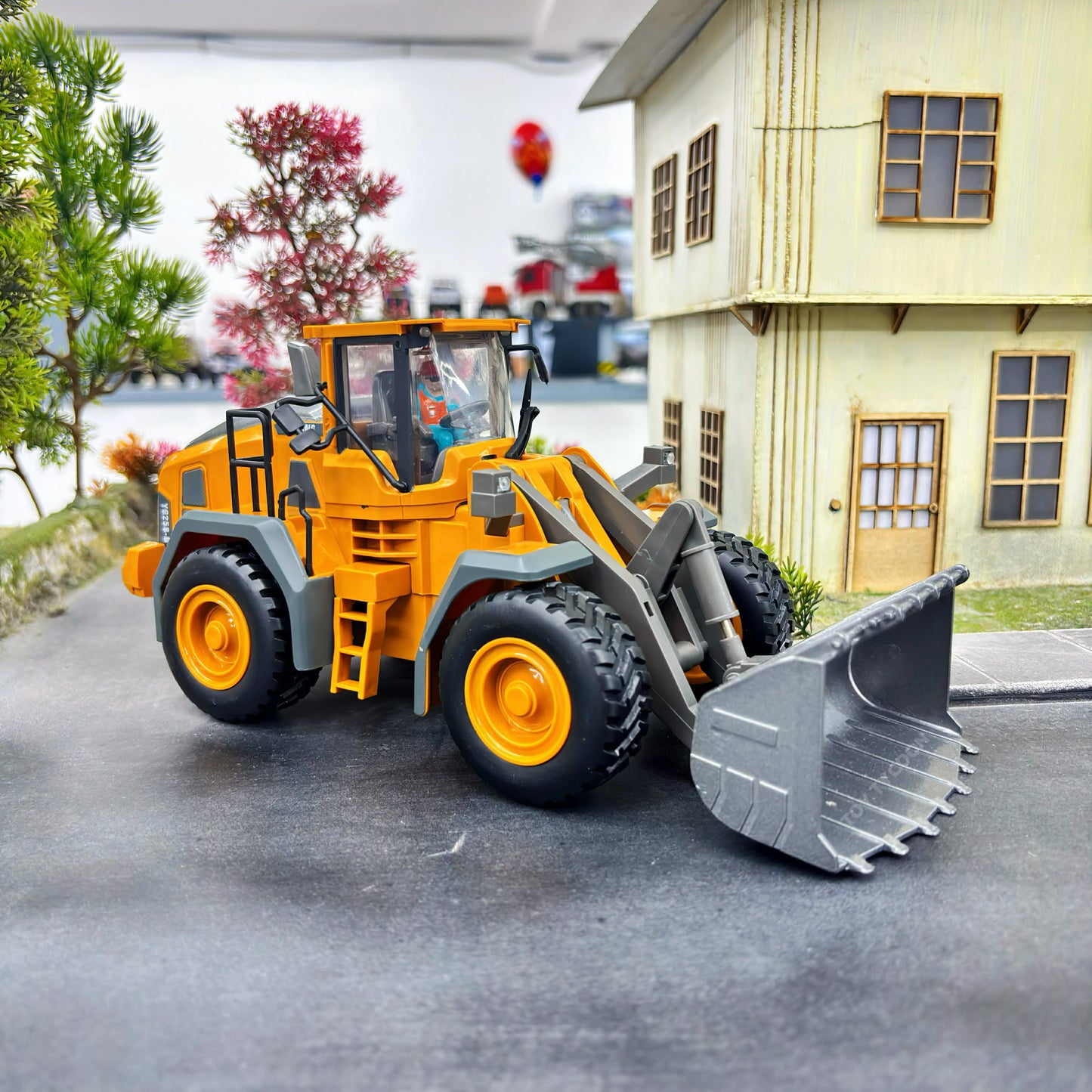 1:35 Construction Trucks