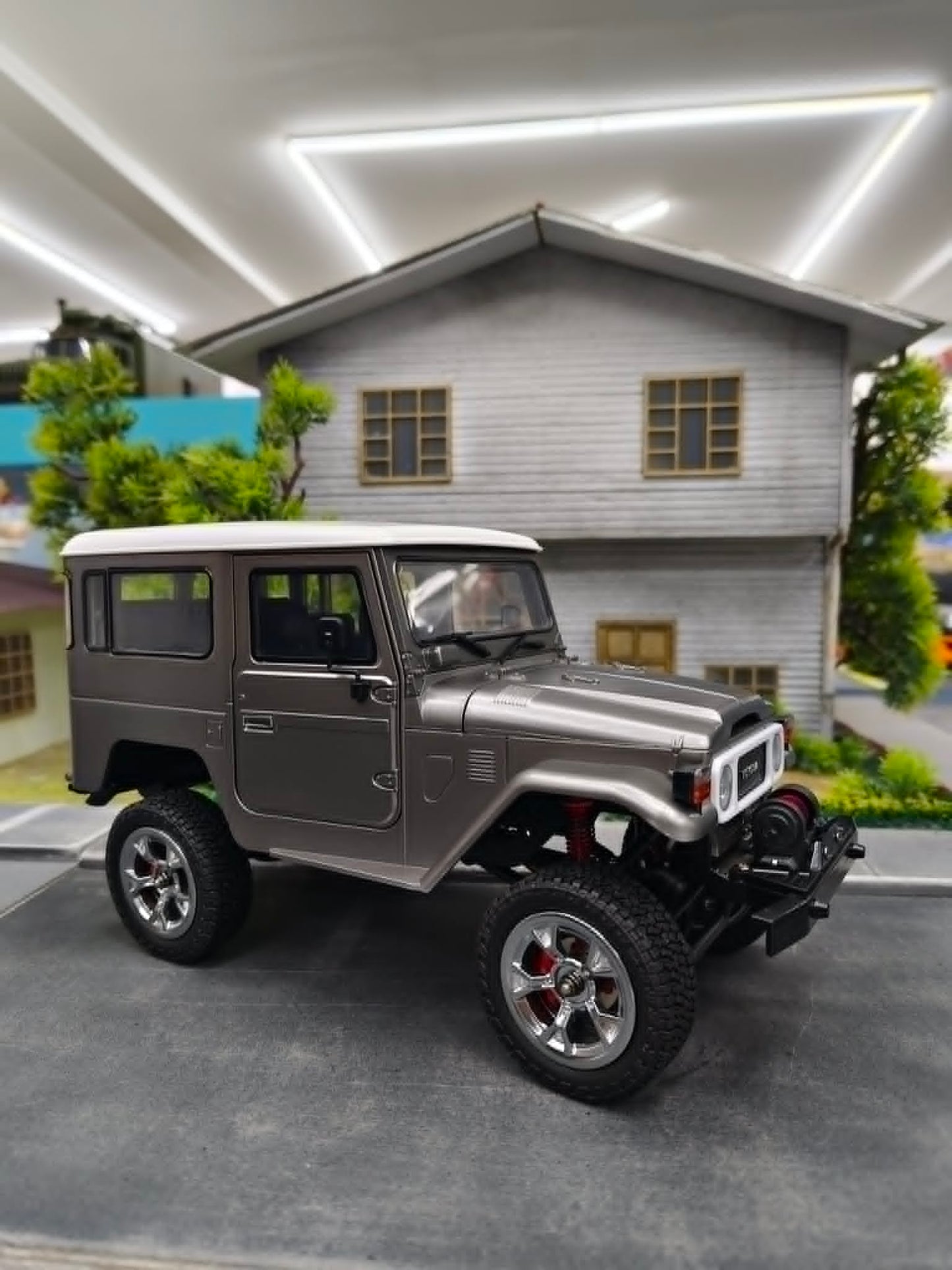 1:16 FJ40 1983