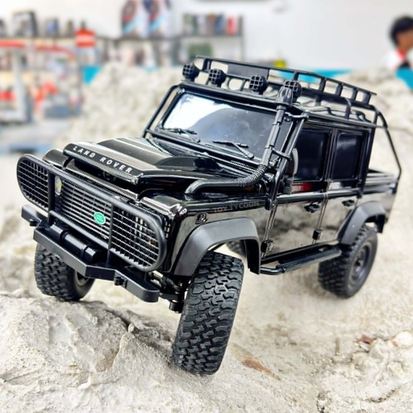 1:18 Land Rover Defender D90